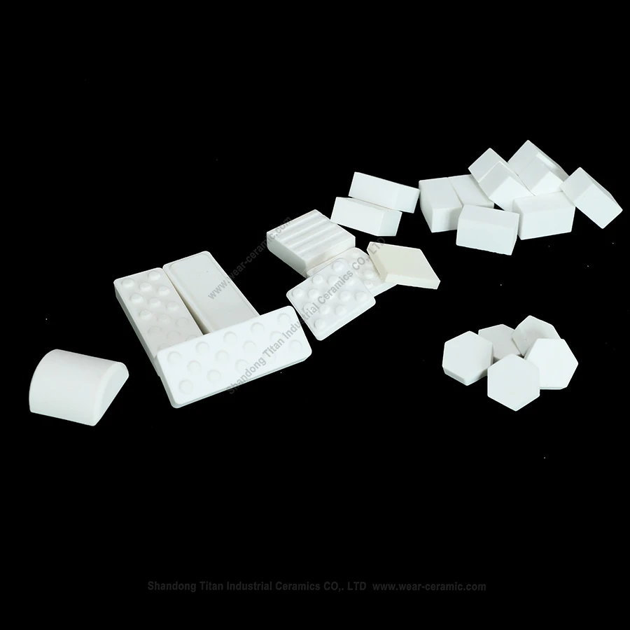 Plakbare aluminiumoxide keramische voering